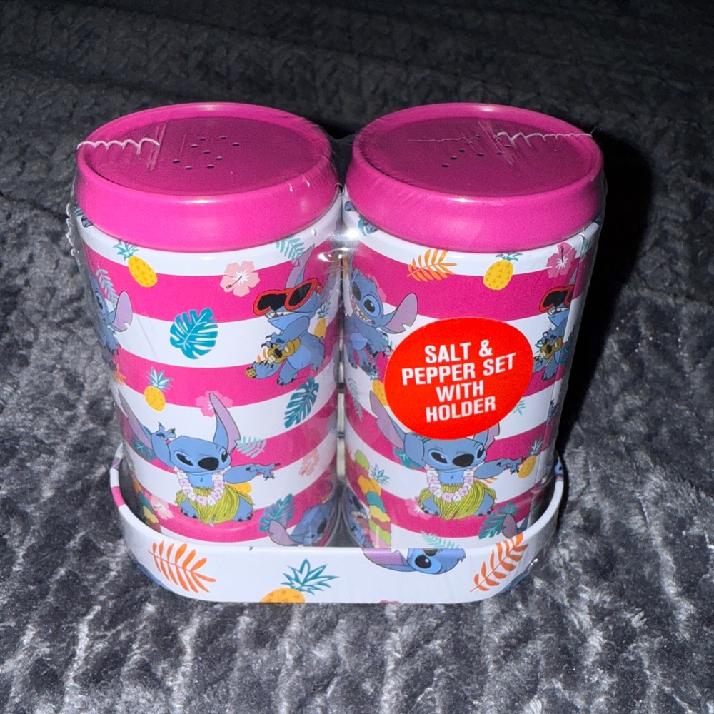 Stitch Salt & Pepper Shaker Set